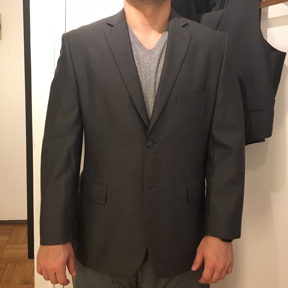 Men’s Gray Suit